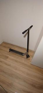 Tweedehands step met olieglans kleur - Achterwiel defect, Fietsen en Brommers, Steps, Ophalen, Gebruikt, Gewone step