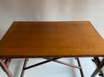 Manou rotan klein bureau / side-table , jaren 70, Ophalen of Verzenden, Huis en Inrichting