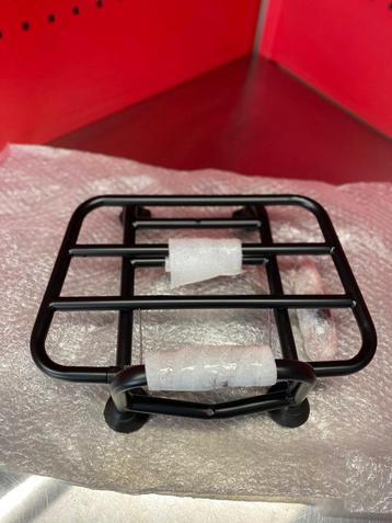 | VESPA SPRINT/ PRIMAVERA | VOORREK | GLANS ZWART | NIEUW beschikbaar voor biedingen