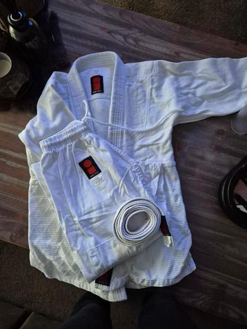 Judo Pak - Maat 140 beschikbaar voor biedingen