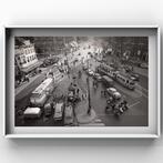 Amsterdam in de Jaren ’50 – Iconische Foto Leidseplein 1959, Ophalen of Verzenden, 1940 tot 1960, Zo goed als nieuw