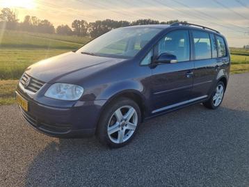 Volkswagen Touran 2.0-16V ! 7 personen Top staat. beschikbaar voor biedingen