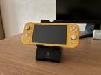 Nintendo switch lite met pro controller, Ophalen of Verzenden, Geel, Nieuw, Met beschermhoes of tas