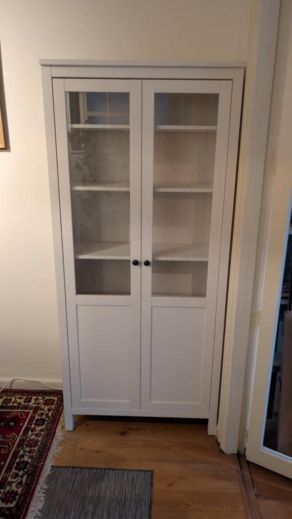 Ikea Hemnes Vitrinekast/Boekenkast, Huis en Inrichting, Kasten | Boekenkasten, Gebruikt, 50 tot 100 cm, 150 tot 200 cm, 25 tot 50 cm
