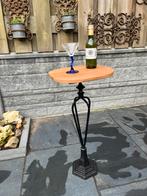 2 stuks bijzet tafels gietijzer, Gebruikt, 55 tot 75 cm, Gietijzer met hardhout, Rechthoekig