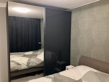 KIJKEN: Zo goed als nieuwe kastenwand van goede kwaliteit - afbeelding 2