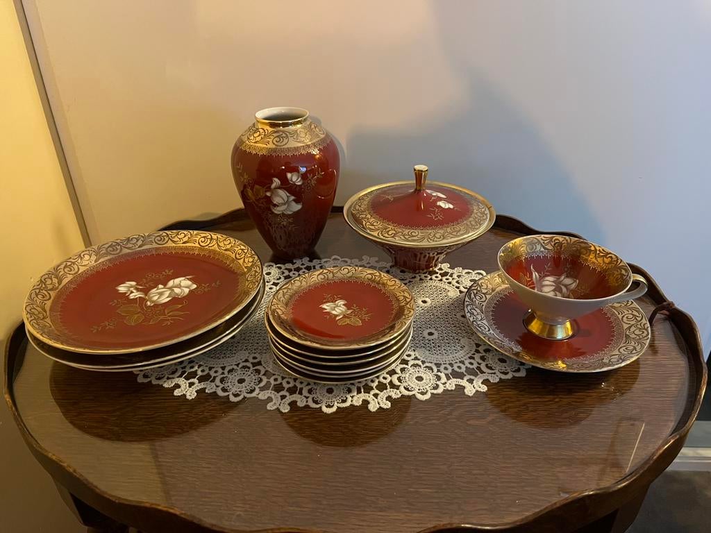 Waldsassen Bavaria Weiße Rose , servies, vaas + bonbonschaal, Antiek en Kunst, Antiek | Servies compleet, Ophalen