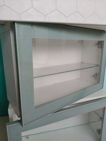 4 Ikea besta hangkasten met deur