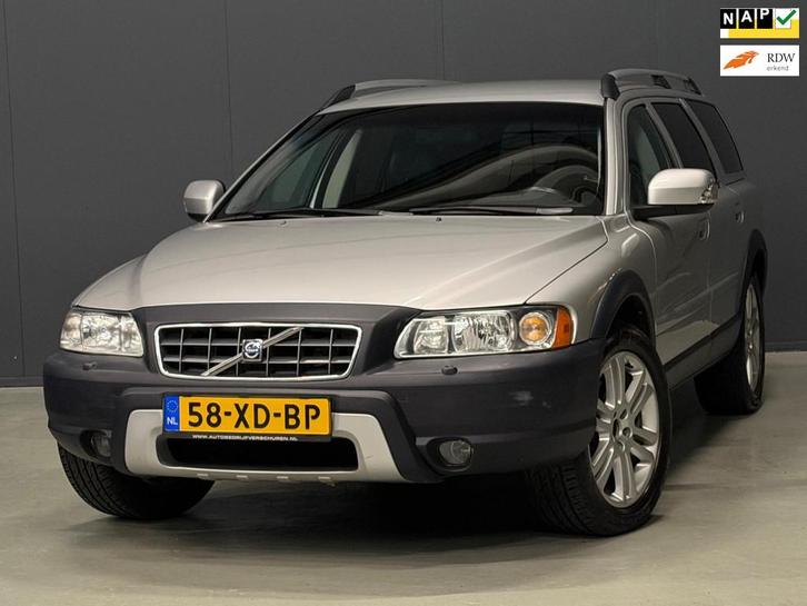 Volvo XC70 2.5 T Momentum AUTOMAAT LEDER/NAVI/CRUISE/STOELVE, Auto's, Volvo, Bedrijf, Te koop, XC70, 4x4, ABS, Airbags, Airconditioning
