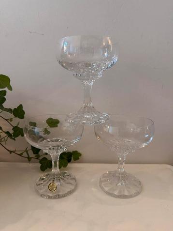 Set van 3 coupe champagne glazen Villeroy en Boch beschikbaar voor biedingen