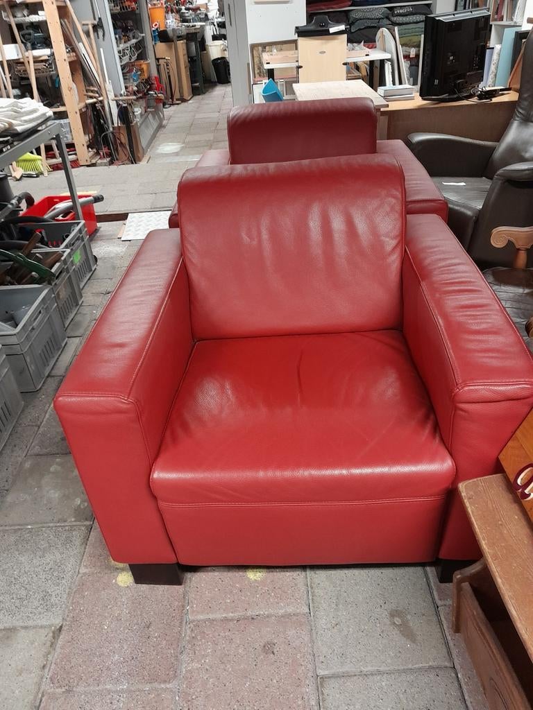 2 identieke rood leren fauteuils, Ophalen, Zo goed als nieuw, 75 tot 100 cm, Leer
