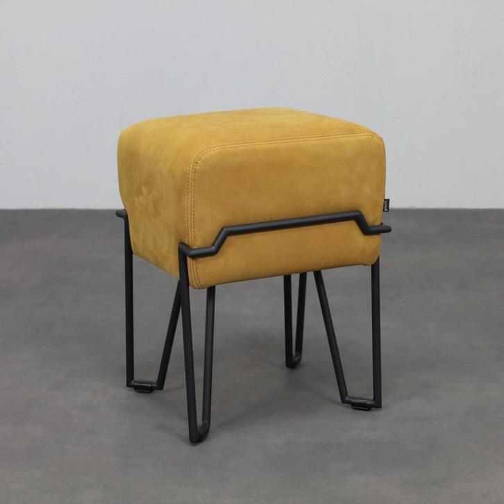 Low Stool Bokk in leather by Ka-Lai Chan for Puik Design, Huis en Inrichting, Krukjes, Nieuw, Overige materialen, Ophalen