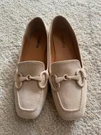 Findlay Beige Instappers - Maat 39 leer, Kleding | Dames, Schoenen, FINDLAY, Ophalen of Verzenden, Zo goed als nieuw, Instappers