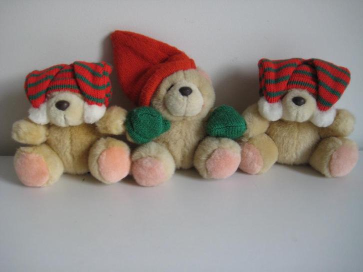 Forever Friends-beren 3 beren met een rode muts, Kinderen en Baby's, Speelgoed | Knuffels en Pluche, Zo goed als nieuw, Beer, Ophalen of Verzenden