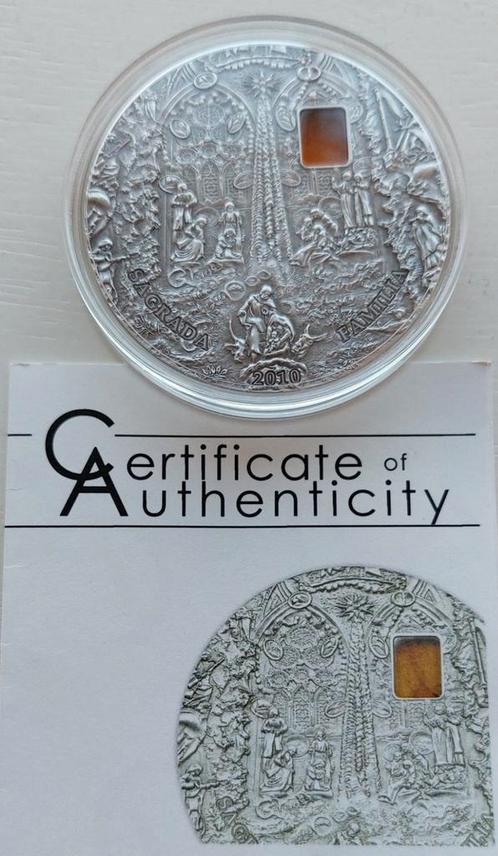 Zilveren 2 oz Sagrada Familia Antique finish 2010., Postzegels en Munten, Munten | Oceanië, Losse munt, Goud, Zilver, Ophalen of Verzenden