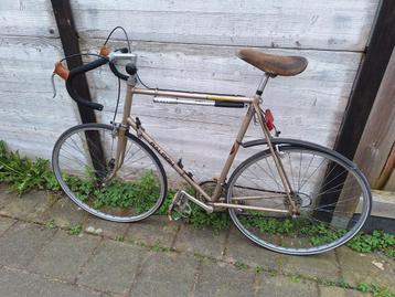 Oude racefiets ( vintage) beschikbaar voor biedingen