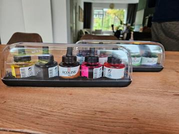 Ecoline verf 10 potjes en papier beschikbaar voor biedingen