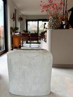 2 Xxl potten PTMD (Ibiza Wit) H:62 cm B:55cm D:22 cm, Ophalen, Binnen, Zo goed als nieuw, Overige vormen