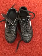 Voetbalschoenen maat 31, Sport en Fitness, Voetbal, Ophalen of Verzenden, Gebruikt, Schoenen