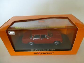 Maxichamps (Minichamps) Alfa Romeo Giulia 1600 rood beschikbaar voor biedingen