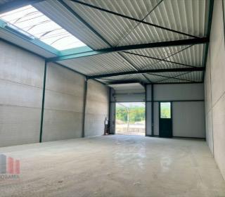 Te huur gevraagt loods omgeving  Helmond of grens NL / B, Doe-het-zelf en Verbouw, Overige Doe-het-zelf en Verbouw, Ophalen of Verzenden