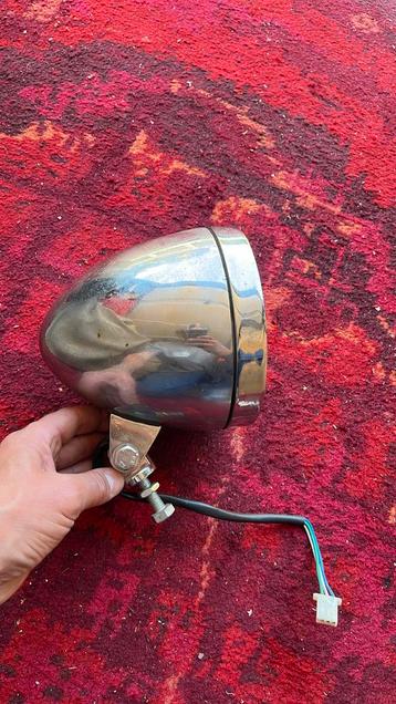 Koplamp beschikbaar voor biedingen