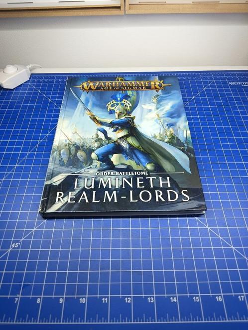Warhammer Age of Sigmar Lumineth Realm Lords Battletom 2nd E, Hobby en Vrije tijd, Wargaming, Zo goed als nieuw, Warhammer, Figuurtje(s)