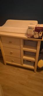 Ledikant, commode met plankje - complete babykamer, Kinderen en Baby's, Kinderkamer | Complete kinderkamers, Ophalen of Verzenden