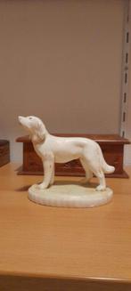 Mooie jachthond, Ophalen of Verzenden, Gebruikt, Paard, Beeldje of Figuurtje
