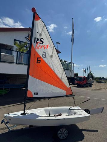 Open zeilboot RS Tera beschikbaar voor biedingen