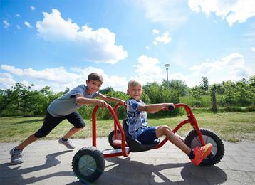 Skelter, loopfiets, driewieler, kruiwagen, rijdend materiaal beschikbaar voor biedingen