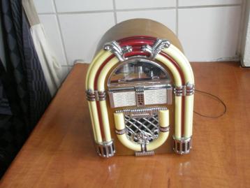 Jukebox radio beschikbaar voor biedingen