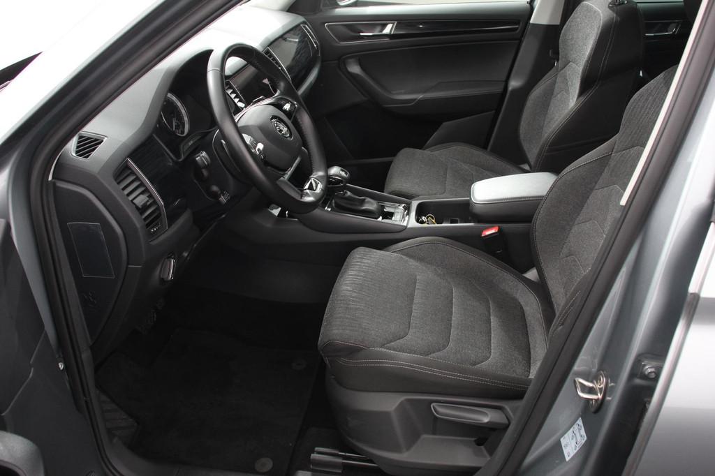 Skoda Kodiaq 1.5 TSI 150pk DSG Style 7 persoons | Navigatie, Auto's, Stof, 4 cilinders, 150 pk, 7 stoelen