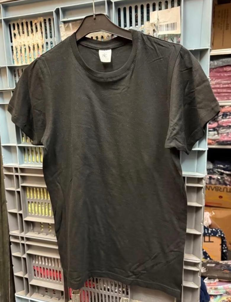 Partij zwarte t-shirts naar XS  300 stuks, Ophalen, Nieuw, Maat 34 (XS) of kleiner