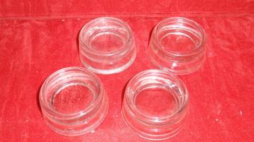 Set van 4 oude glazen kachel pootjes beschikbaar voor biedingen