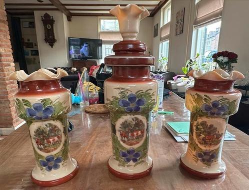 Opaline glazen vazen - Handgeschilderd koeien en bloemen, Antiek en Kunst, Antiek | Vazen, Ophalen