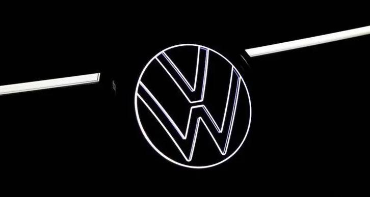 Volkswagen Polo Led / Logo / Embleem / Verlichting / Grill, Auto diversen, Autostickers, Ophalen of Verzenden