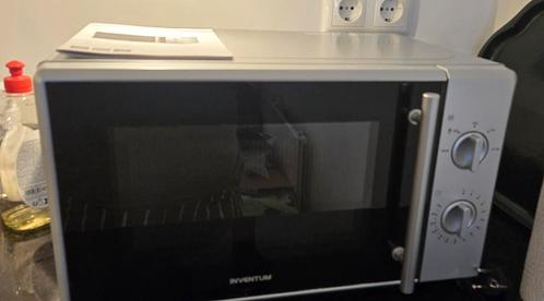 Inventum MN205CBS Magnetron, Witgoed en Apparatuur, Magnetrons, Gebruikt, Vrijstaand, Magnetron, Minder dan 45 cm, Draaiplateau