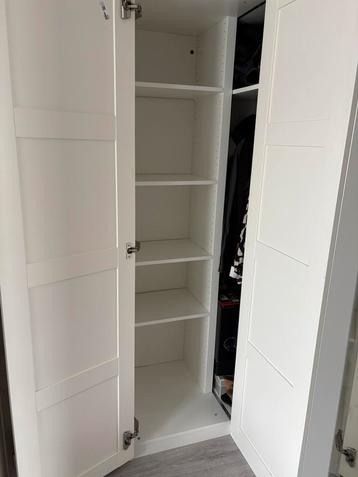Ikea Pax aanbouwdeel hoek en kast en deur beschikbaar voor biedingen