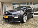 Volkswagen Golf Leer/18 inch l.m/achteruitr. camera/navi/sch, Stoelverwarming, 4 cilinders, 1984 cc, Zwart