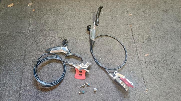 SRAM Level Stealth Disc Brake - Ultimate 4-Piston C1, Fietsen en Brommers, Fietsonderdelen, Zo goed als nieuw, Mountainbike, Overige typen