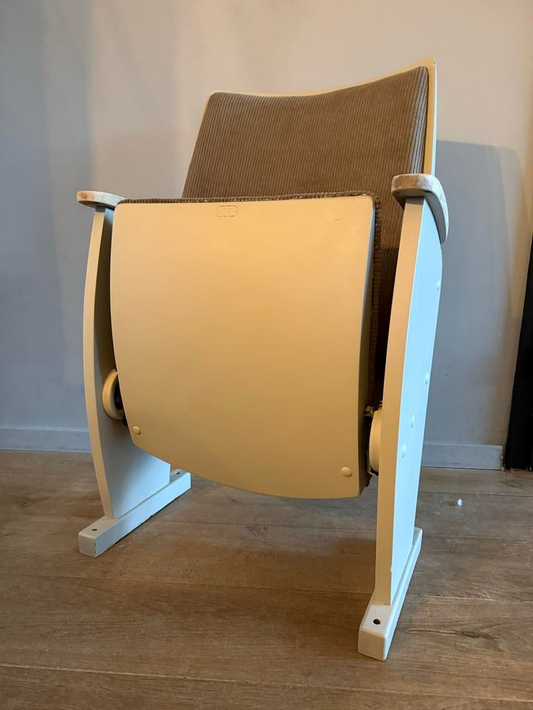 Unieke theater stoel, nieuw gestoffeerd, Ophalen, Zo goed als nieuw, Hout, Eén