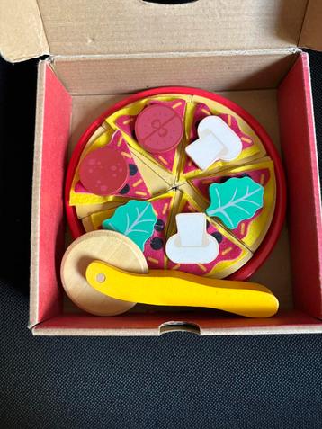 Houten speelgoed pizza beschikbaar voor biedingen