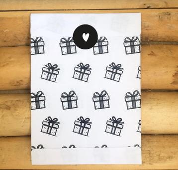 Cadeauzakje voor tegoedbon of kaart – Cadeautjes – Printable beschikbaar voor biedingen
