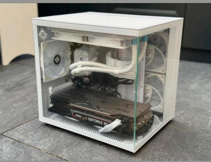 Gaming PC - Aangepaste Build, Computers en Software, Desktop Pc's, Zo goed als nieuw, 4 Ghz of meer, SSD, 16 GB, Met videokaart