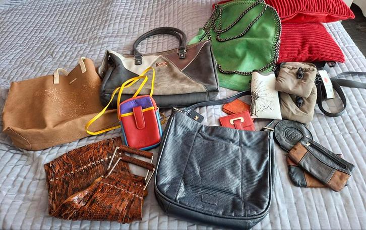 Leren schoudertassen, portemonnee, shopper, telefoon tasje, Sieraden, Tassen en Uiterlijk, Tassen | Damestassen, Zo goed als nieuw