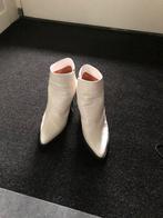 Lina Locchi witte laarsjes maat 39, zgan, Ophalen of Verzenden, Zo goed als nieuw, Wit
