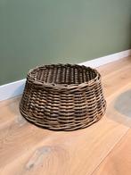 Mooie rotan kerstboommand, Ophalen, Zo goed als nieuw