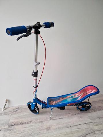 Space Scooter (Groot Model) beschikbaar voor biedingen