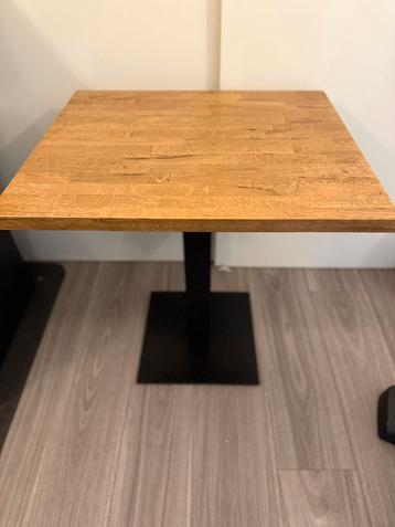 Horeca tafel beschikbaar voor biedingen